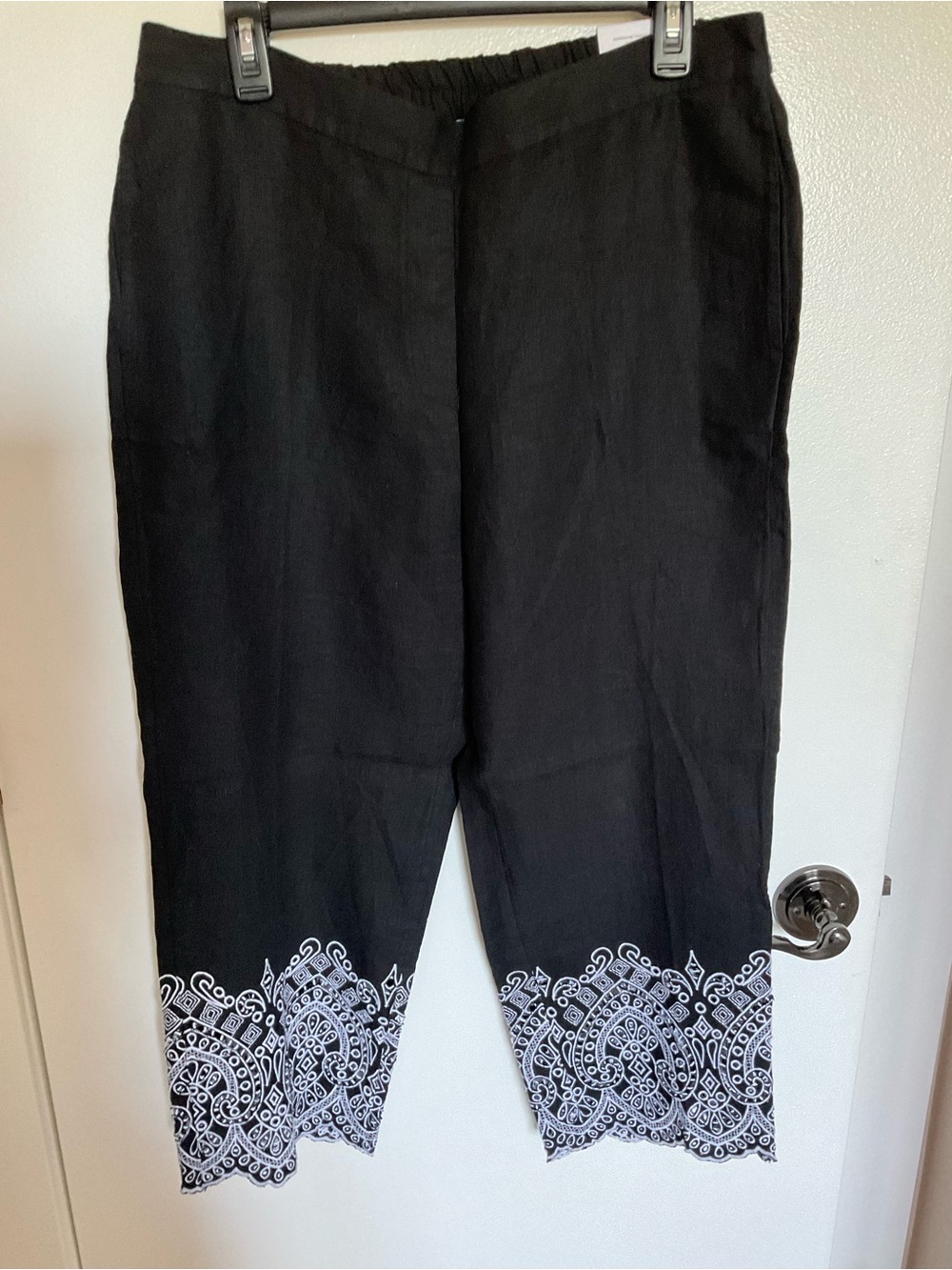 NWT Chico's Black Crop Pants with White Embroidered Hem